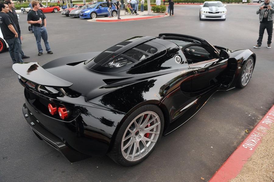  Hennessey Venom GT Spyder 2012 года  (фото 18 из 29)